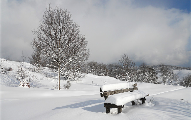 Обои картинки фото природа, зима, снег, скамья