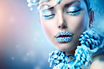 Картинка девушки -unsort+ креатив макияж шишки ресницы губы