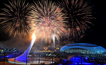 Картинка сочи города -+огни+ночного+города олимпийский огонь олимпиада зрелище фейерверк шоу