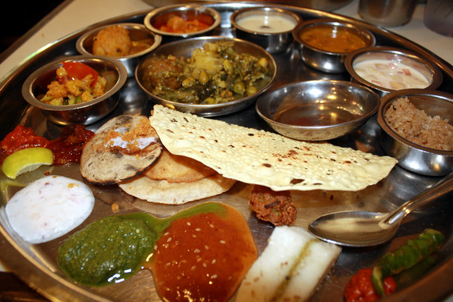 Обои картинки фото еда, салаты,  закуски, индийская, кухня, закуска
