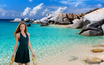 Картинка девушки -+рыжеволосые+и+разноцветные море камни скалы улыбка блузка юбка виктория алико