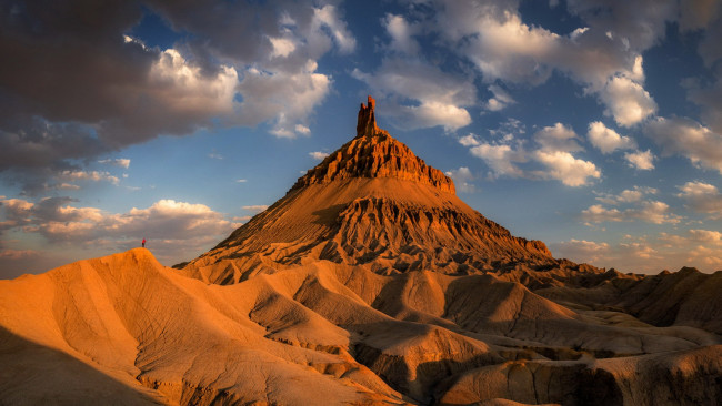 Обои картинки фото golden badlands, utah, природа, горы, golden, badlands