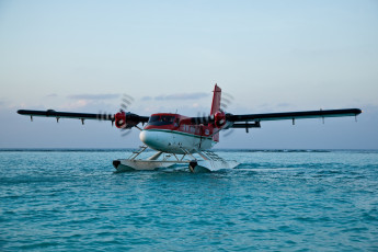 Картинка авиация самолёты+амфибии самолет dhc-6 твин оттер на воде