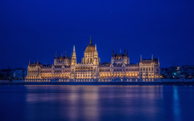 Обои картинки фото hungarian parliament buildin, города, будапешт , венгрия, hungarian, parliament, buildin