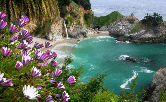 Обои картинки фото природа, побережье, волны, море, пляж, гора, цветы, водапад, зелень