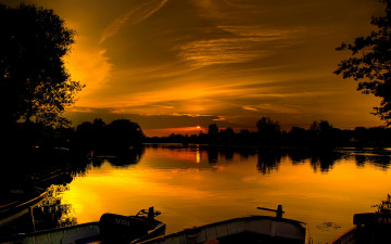 Картинка природа восходы закаты сумрак солнце озеро вечер