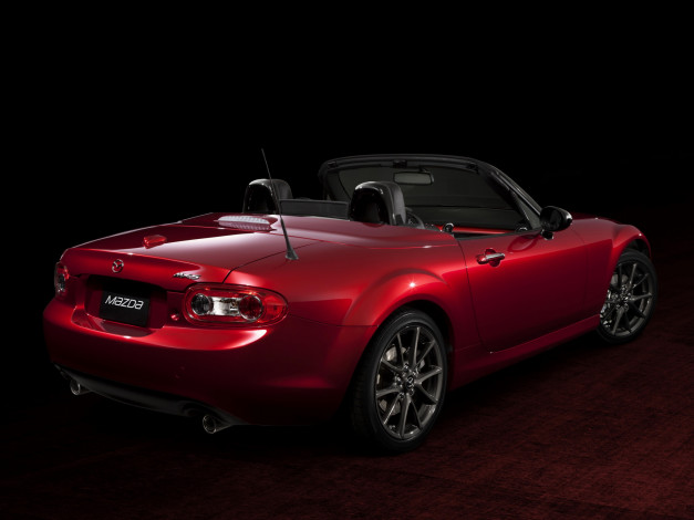 Обои картинки фото автомобили, mazda, 2015, mx-5, miata, 25th, anniversary, nc3, красный