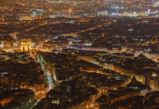 Обои картинки фото города, париж , франция, панорама, огни, ночь, триумфальная, арка, дома, париж