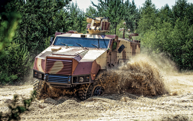 Обои картинки фото tatra titus, техника, военная техника, чешская, бронемашина, современная, бронетехника, военные, грузовики, бронированный, автомобиль