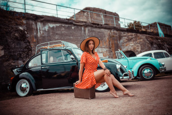Картинка автомобили -авто+с+девушками даша bugfest 2019