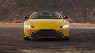 обоя aston martin vantage roadster, автомобили, aston martin, желтый, кабриолет, горы