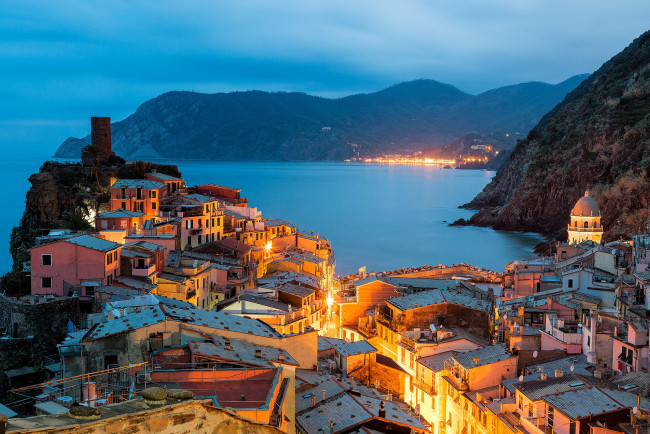 Обои картинки фото вернацца , италия, города, амальфийское и лигурийское побережье , огни, ночь