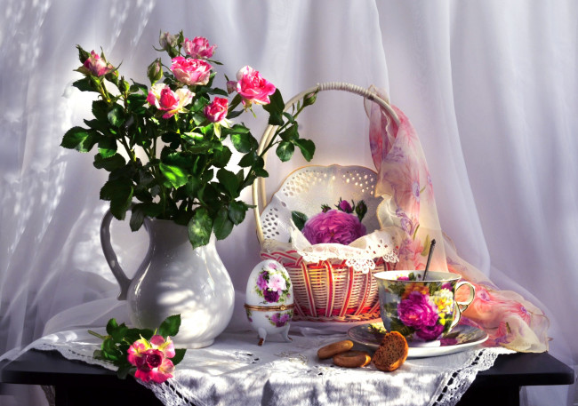 Обои картинки фото цветы, розы, букет, чашка