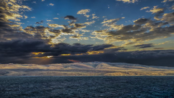 Картинка природа побережье горы море закат облака