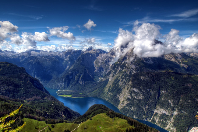 Обои картинки фото природа, реки, озера, вид, сверху, панорама, поля, леса, облака, альпы, горы, германия, бавария, bavarian, alps, река