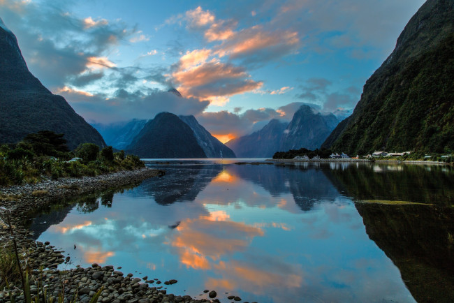 Обои картинки фото природа, реки, озера, живописный, водный, пейзаж, в, норвежском, фьорде