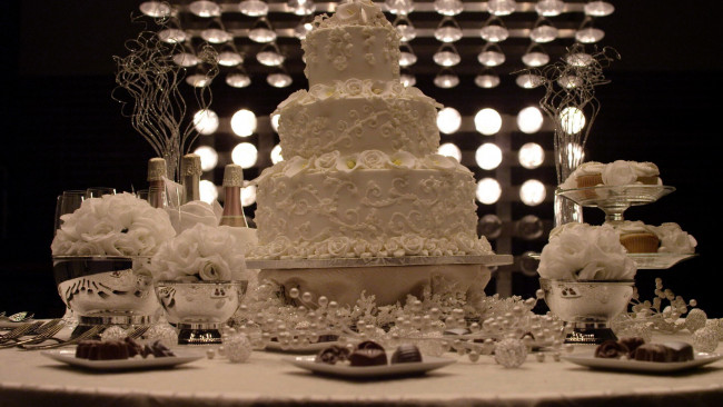 Обои картинки фото еда, торты, трехярусный, торт, свадебный