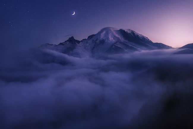 Обои картинки фото природа, горы, луна, туман, сша, ночь, облака, вершина