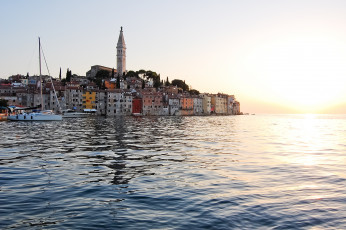 Картинка rovinj croatia города пейзажи adriatic sea ровинь хорватия адриатическое море яхта здания