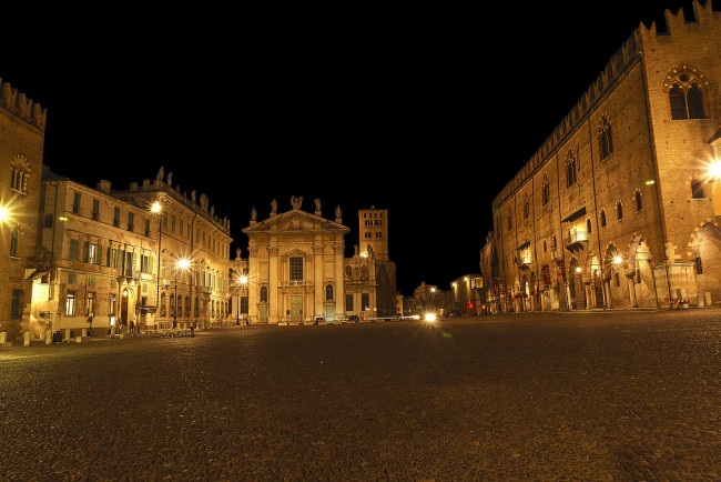 Обои картинки фото италия, города, - огни ночного города, здания, фонари, ночь