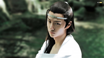 Картинка мужчины wang+yi+bo актер образ полотенце озеро