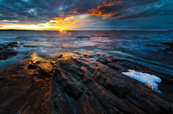 Картинка природа восходы закаты море финляндия скалы вода камни закат облака солнце пейзаж