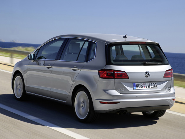 Обои картинки фото автомобили, volkswagen, серый, 2014, tdi, sportsvan, golf