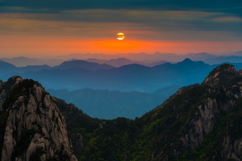 Картинка природа горы силуэт оранжевое небо китай хуаншань горизонт облака аньхой восход