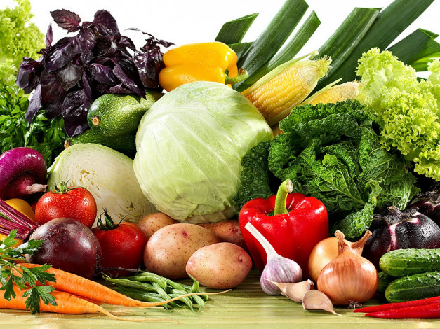 Обои картинки фото ассорти, еда, овощи, болгарский, перец, помидор, брокколи, кукуруза, имбирь, маис, цветная, капуста, красный, оранжевый, зелёный, белый, фон, томаты