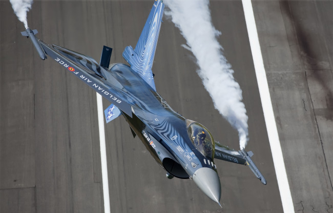 Обои картинки фото авиация, боевые, самолёты, самолёт, f-16