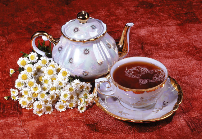 Обои картинки фото еда, напитки, Чай, чай, заварник, ромашки