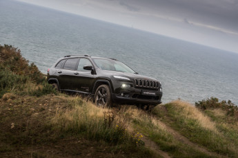 Картинка автомобили jeep grand cherokee