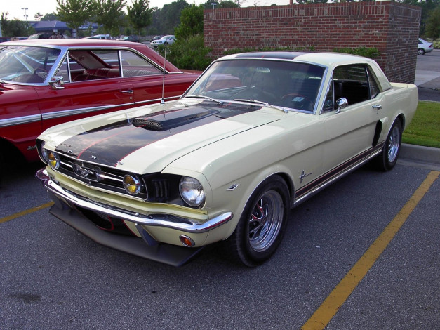 Обои картинки фото 1965, ford, custom, mustang, classic, автомобили