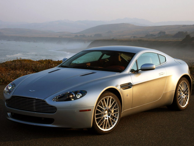 Обои картинки фото 2009, aston, martin, v8, vantage, автомобили