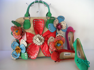Картинка разное сумки кошельки зонты обувь сумка