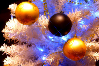 Картинка праздничные шарики бусы праздник