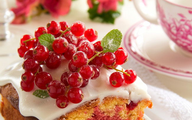 Обои картинки фото еда, пироги, чашка, торт, red, currant, cup, десерт, dessert, fruits, красная, смородина, food, cake, фрукты, сладкое, пирожное