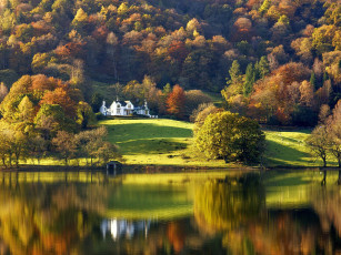 Картинка природа реки озера река холм деревья осень дом