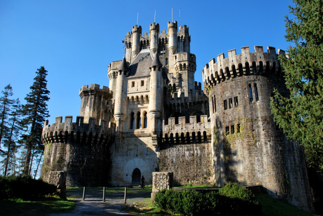 Обои картинки фото замок, butrоn, gatika, испания, города, дворцы, замки, крепости