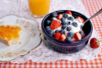 Картинка еда фрукты +ягоды голубика клубника