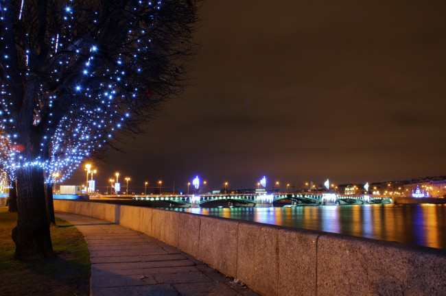 Обои картинки фото города, санкт-петербург,  петергоф , россия, огни, ночь, река, мосты