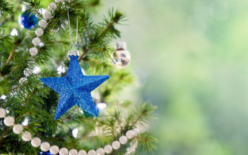 Картинка праздничные снежинки+и+звёздочки гирлянда бусы шарики украшения звезда ёлка