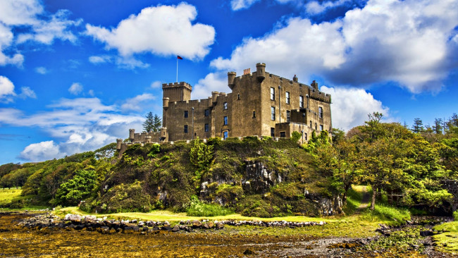 Обои картинки фото dunvegan castle, scotland, города, замки англии, dunvegan, castle