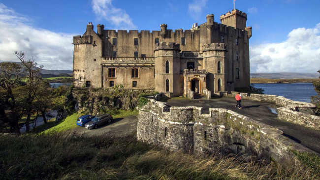 Обои картинки фото dunvegan castle, scotland, города, замки англии, dunvegan, castle