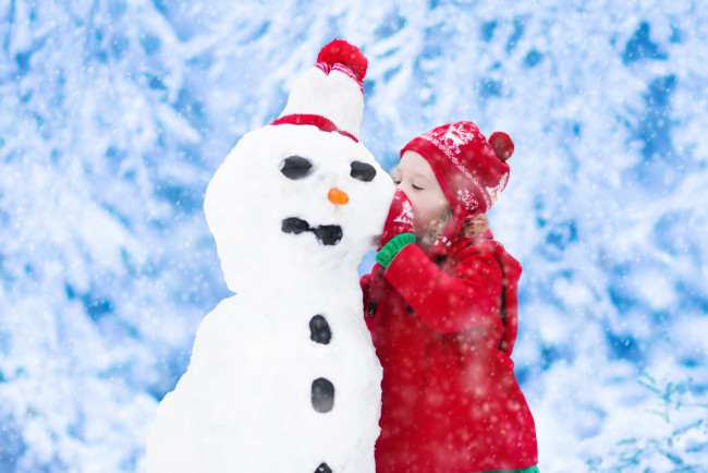Обои картинки фото разное, дети, снеговик, девочка, лес, снег