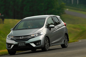 Картинка автомобили honda fit hybrid 2013г