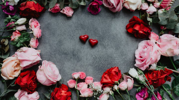 Картинка праздничные день+святого+валентина +сердечки +любовь розы сердечки алые