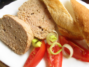 Картинка автор varvarra еда мясные блюда паштет помидоры батон томаты хлеб