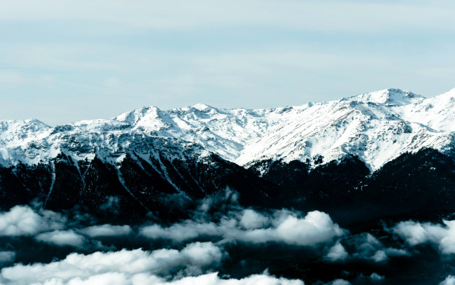 Обои картинки фото природа, горы, облака, вершины, снег