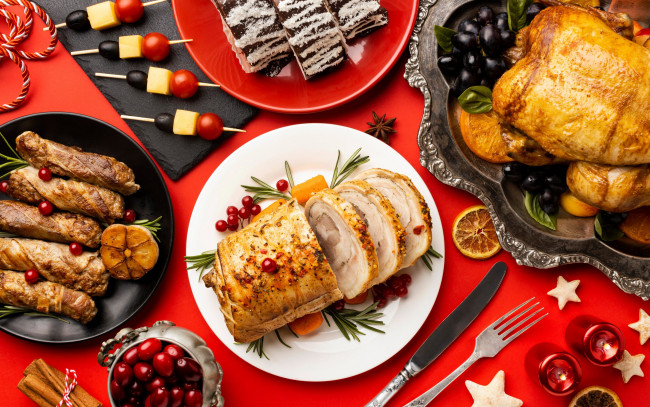 Обои картинки фото еда, разное, праздничный, стол, тарталетки, курица, мясной, рулет